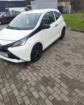 Toyota Aygo cena 26900 przebieg: 75300, rok produkcji 2016 z Wrocław małe 667